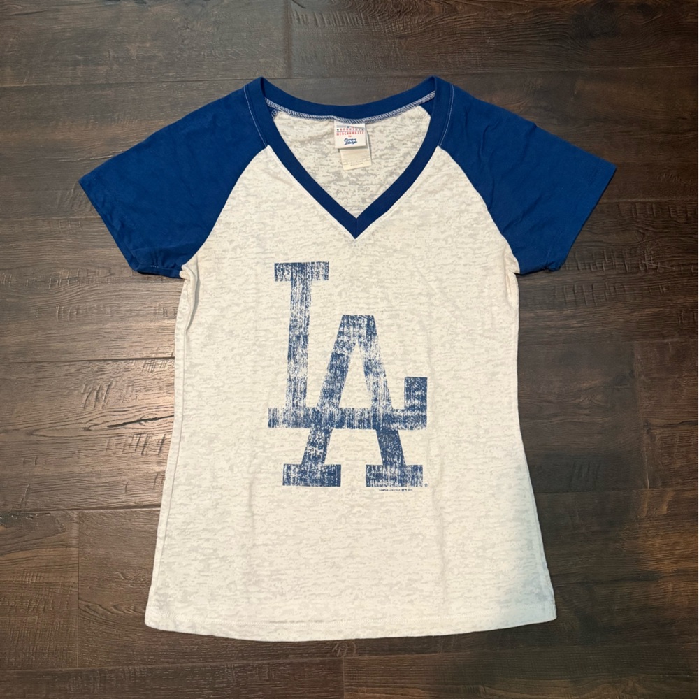 Genuine Merchandise Dodgers tshirt